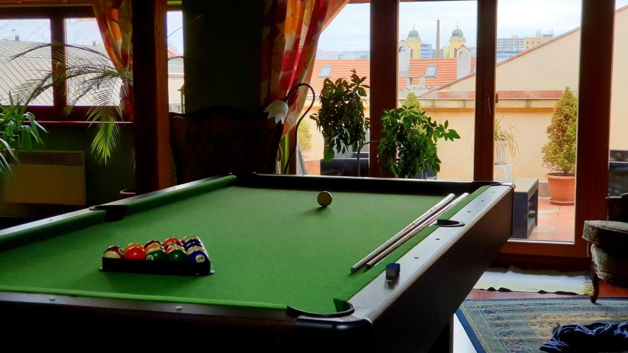 Luxury Oldtown Loft 320M2 On Hlavna Street Apartment Kosice Exterior photo